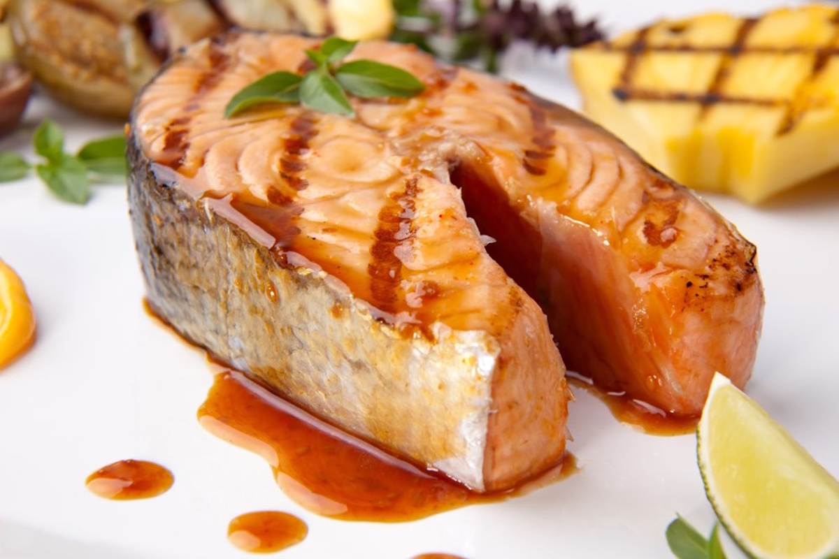 Servicio ágil con platos combinados de pescado Tarragona