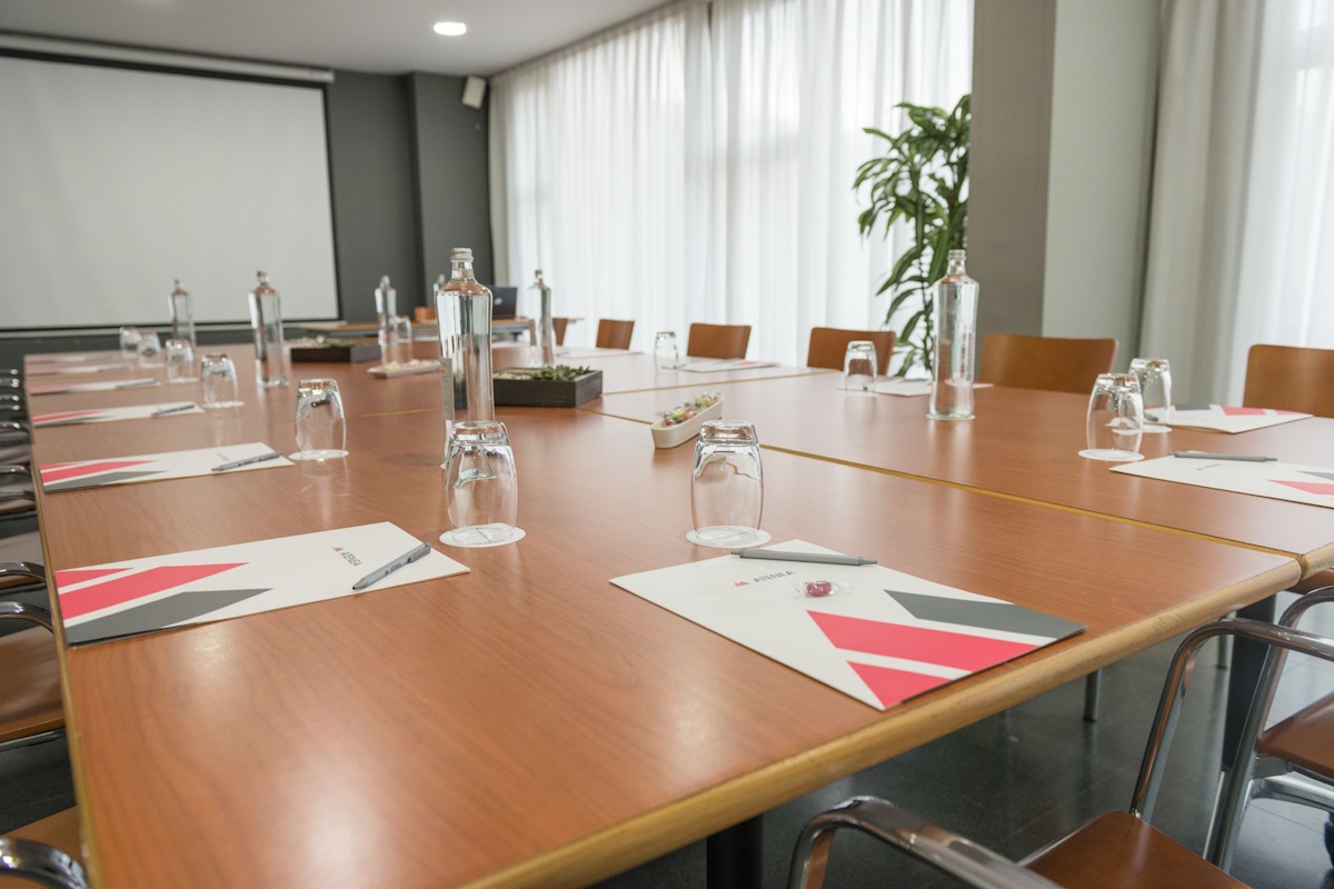 Salón privado en restaurante para reuniones de empresas Tarragona